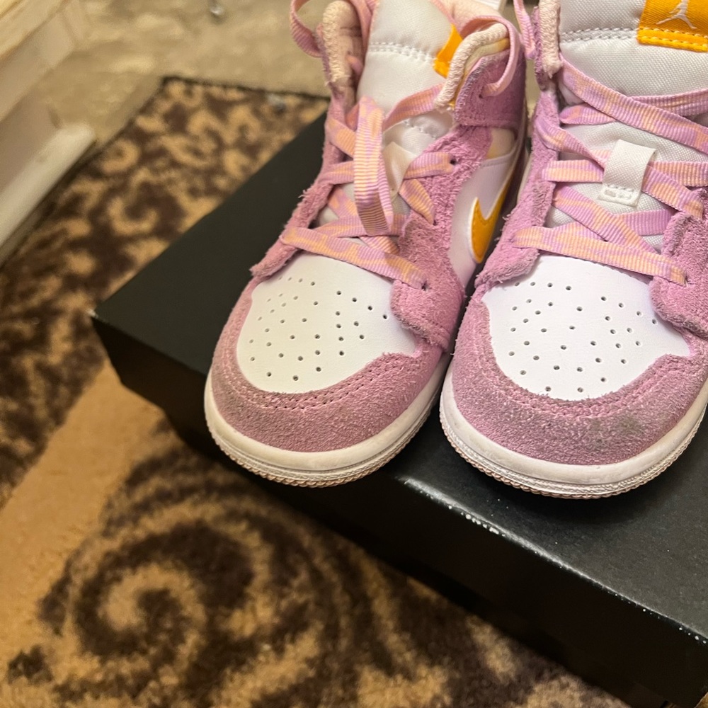Jordan one SE
